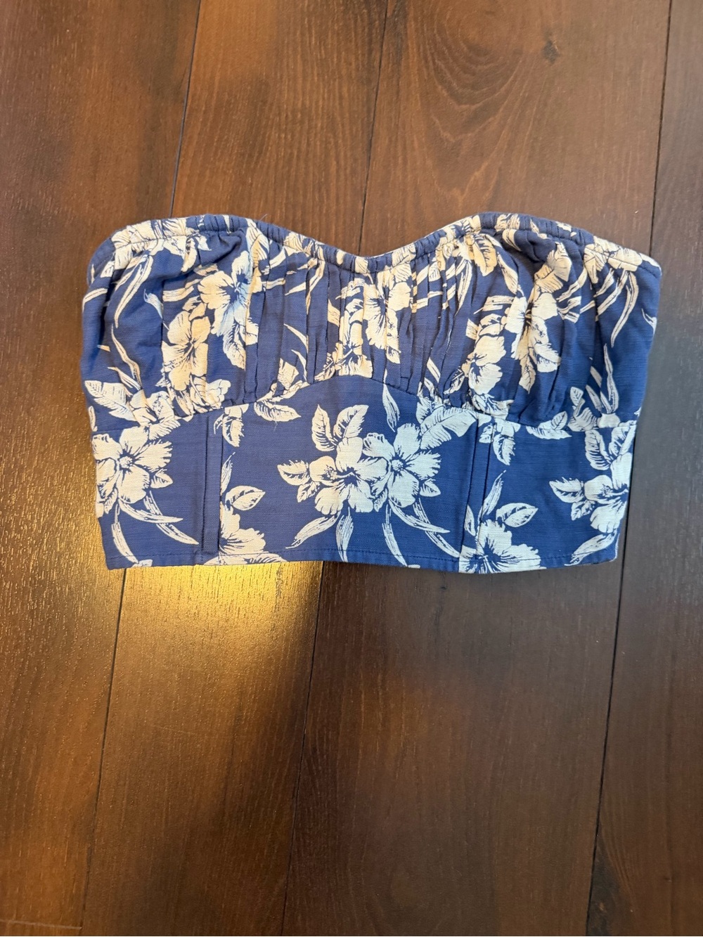 American Eagle small smocked strapless floral crop top blue women